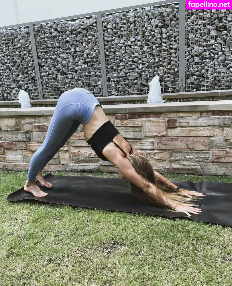 flowwithsky, skyflowartist Nude Leaked OnlyFans Photo #d6XFT1Vaoc