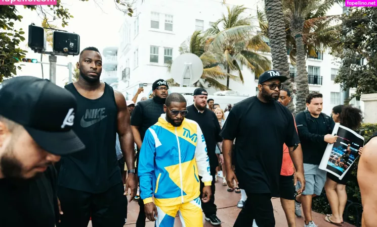 Floydmayweather OnlyFans Thumbnail #SN7ggOxTBp