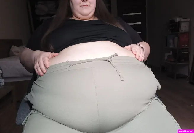 Fluffymaya98 OnlyFans Thumbnail #kcSTV1EdUv