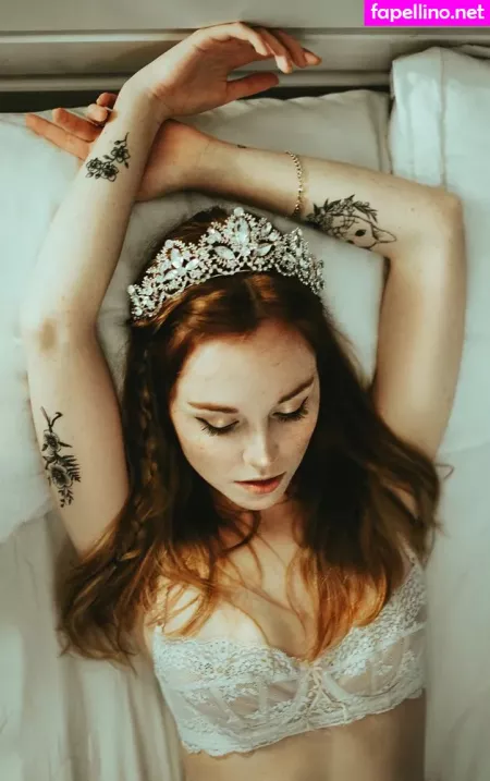 Flvia Sayuri OnlyFans Thumbnail #fbF3NzG7pe