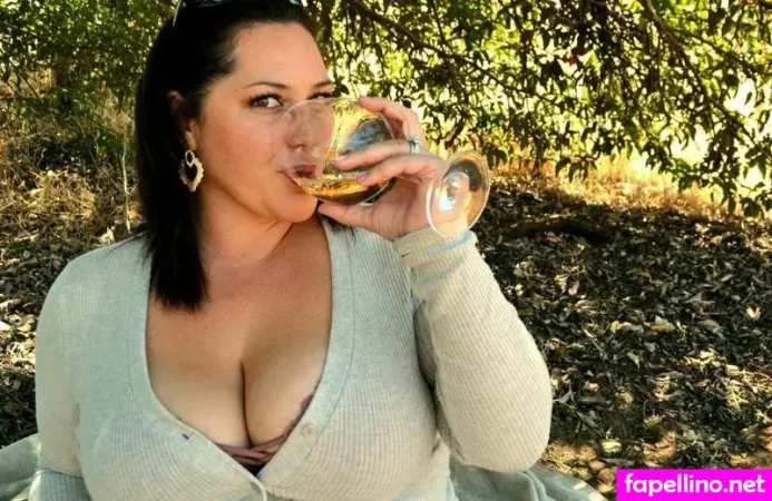 Flywyfe OnlyFans Thumbnail #FEKGFAuEWA