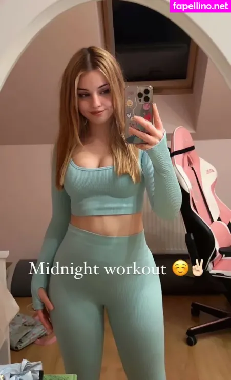 Foalfish OnlyFans Thumbnail #iKy2iAVGO2