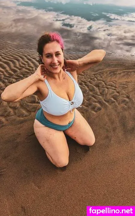 Follow Alexa OnlyFans Thumbnail #e2uKvSbqKA