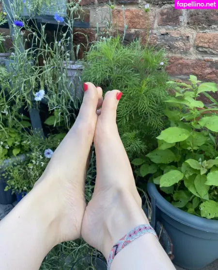 Fondafeet OnlyFans Thumbnail #h1W9avWTwd
