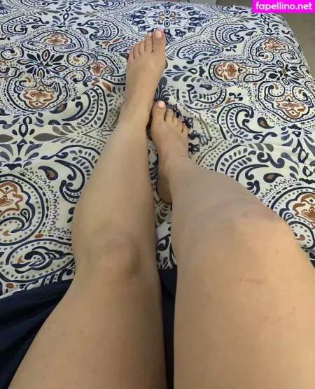 Foot The Bills OnlyFans Thumbnail #19s8Qctj1S