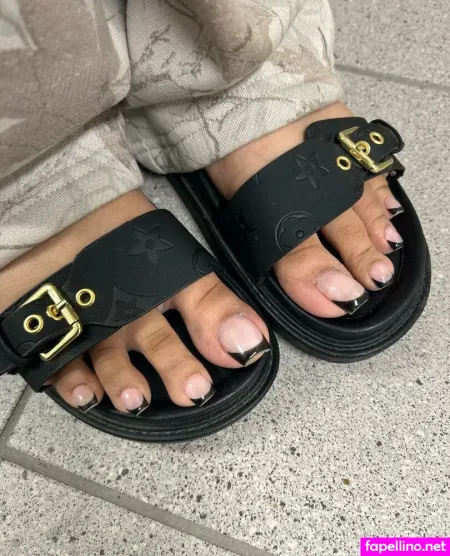 Footbaddieari OnlyFans Thumbnail #VlNSz42Z1b