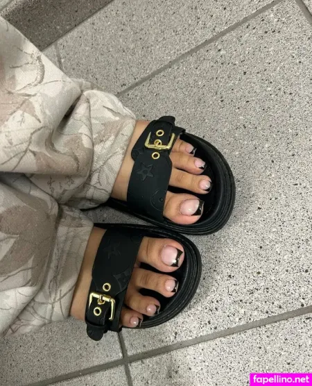 Footbaddieari OnlyFans Thumbnail #ekjBOYPlCw