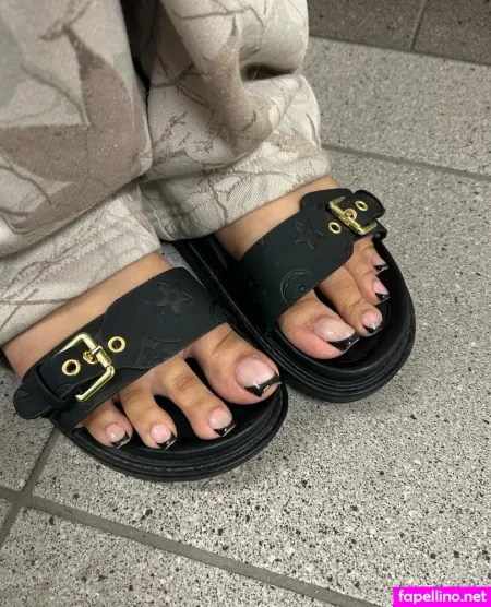Footbaddieari OnlyFans Thumbnail #lSkD3rEHhD