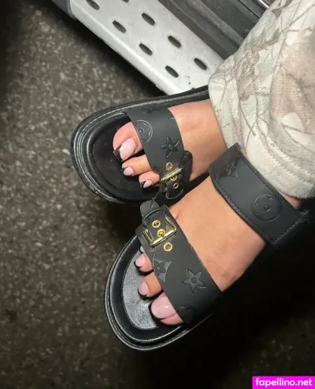 Footbaddieari OnlyFans Thumbnail #su7Rtj0oNy