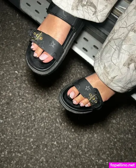 Footbaddieari OnlyFans Thumbnail #yiFtEO458w