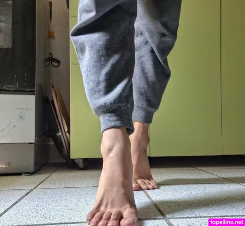 Footcrazehaven OnlyFans Thumbnail #TnUbznyv7Y