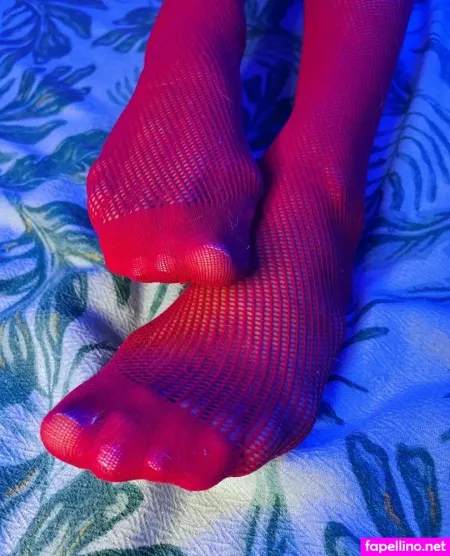 Footfantasy Queen OnlyFans Thumbnail #3MDIMSDbdn