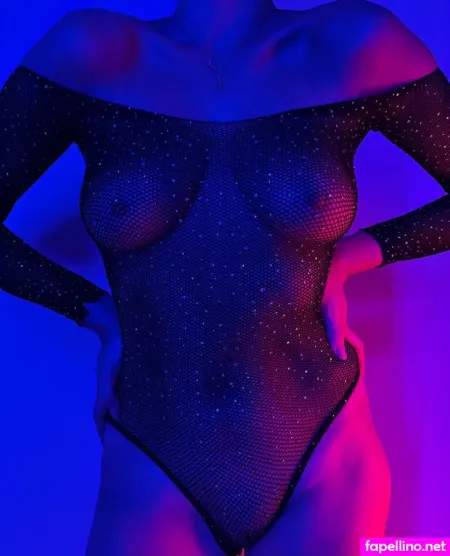 Footfantasy Queen OnlyFans Thumbnail #5OyUafgCbN