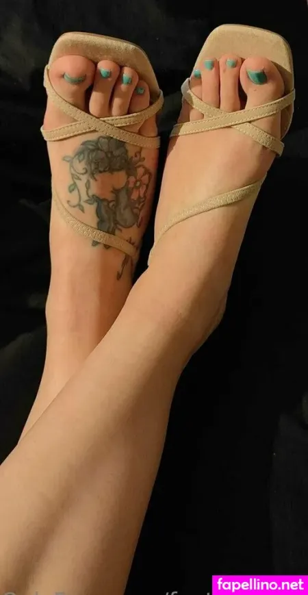 Footfantasy35 OnlyFans Thumbnail #7Wy5vr2cw2