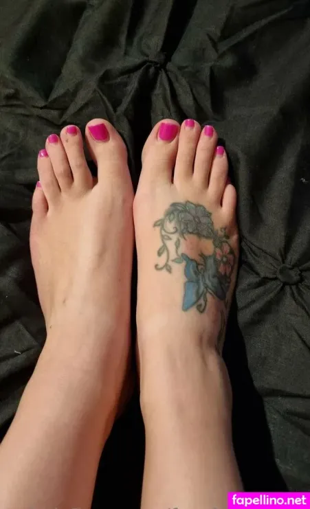 Footfantasy35 OnlyFans Thumbnail #Y4e6HXYEdy