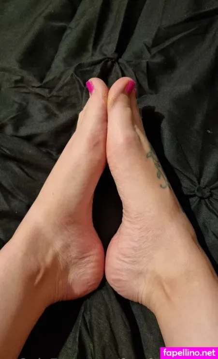 Footfantasy35 OnlyFans Thumbnail #jPd64XbSPB