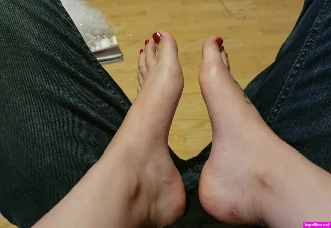 Footfantasy35 OnlyFans Thumbnail #nntTiV9k6P