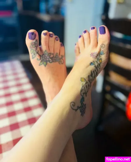 Footfondling OnlyFans Thumbnail #C1zGa9DchM