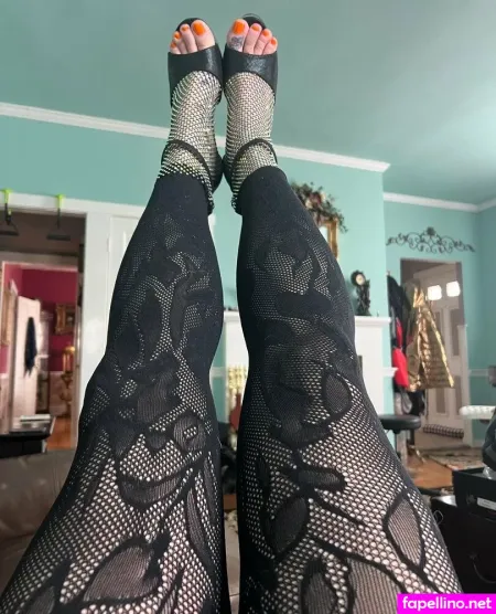 Footfondling OnlyFans Thumbnail #ccA7h5XSCL