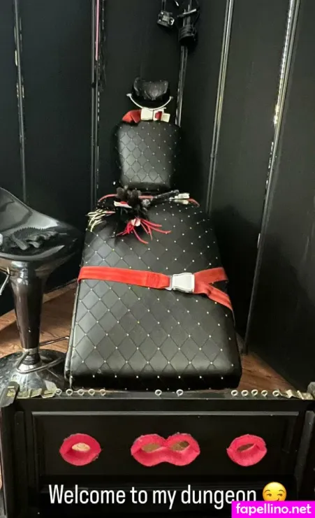 Footfondling OnlyFans Thumbnail #tdpfrKCgbL