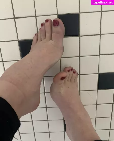 Footgoddesskat OnlyFans Thumbnail #dRcn3lHnQR
