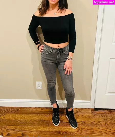 Footgoddessmacie OnlyFans Thumbnail #x7dFdTlY55