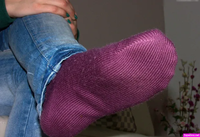 Footlovegirls OnlyFans Thumbnail #3ipoKuJoEC