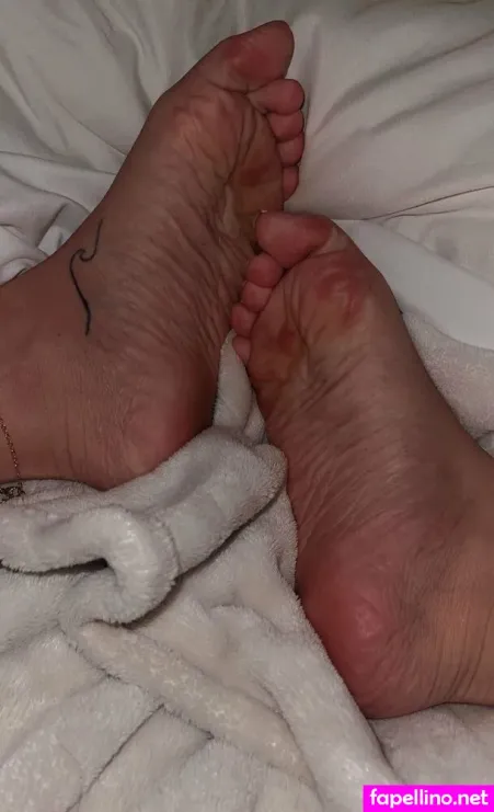 Footmama1622 OnlyFans Thumbnail #9SzTCUxdIA