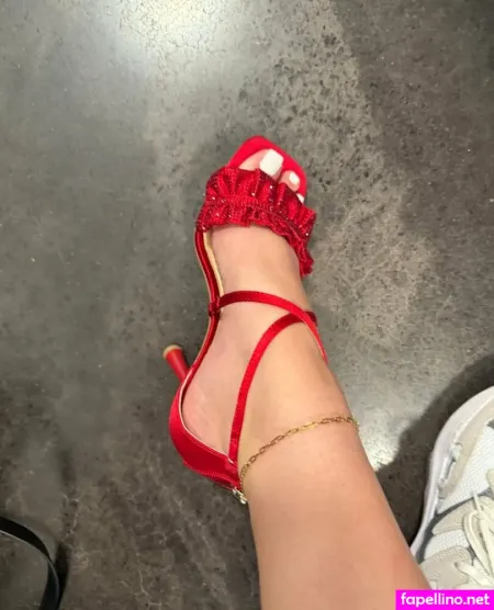 Footmama1622 OnlyFans Thumbnail #fcBMkKSUGK