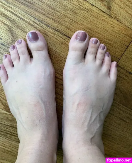 Footpixluv OnlyFans Thumbnail #LQ9bvXTuLu