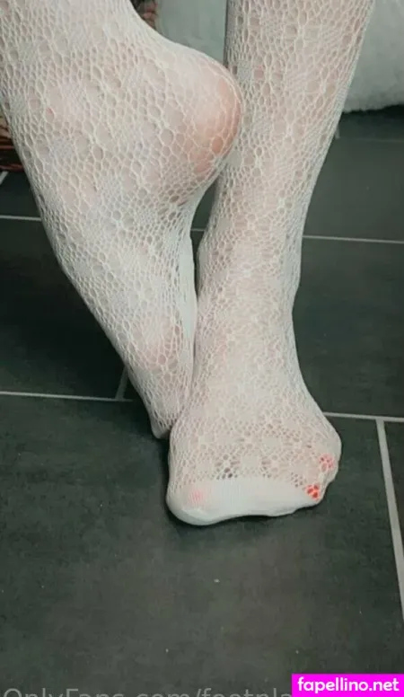 Footplaywithsavanna OnlyFans Thumbnail #kjvaC6zyUR