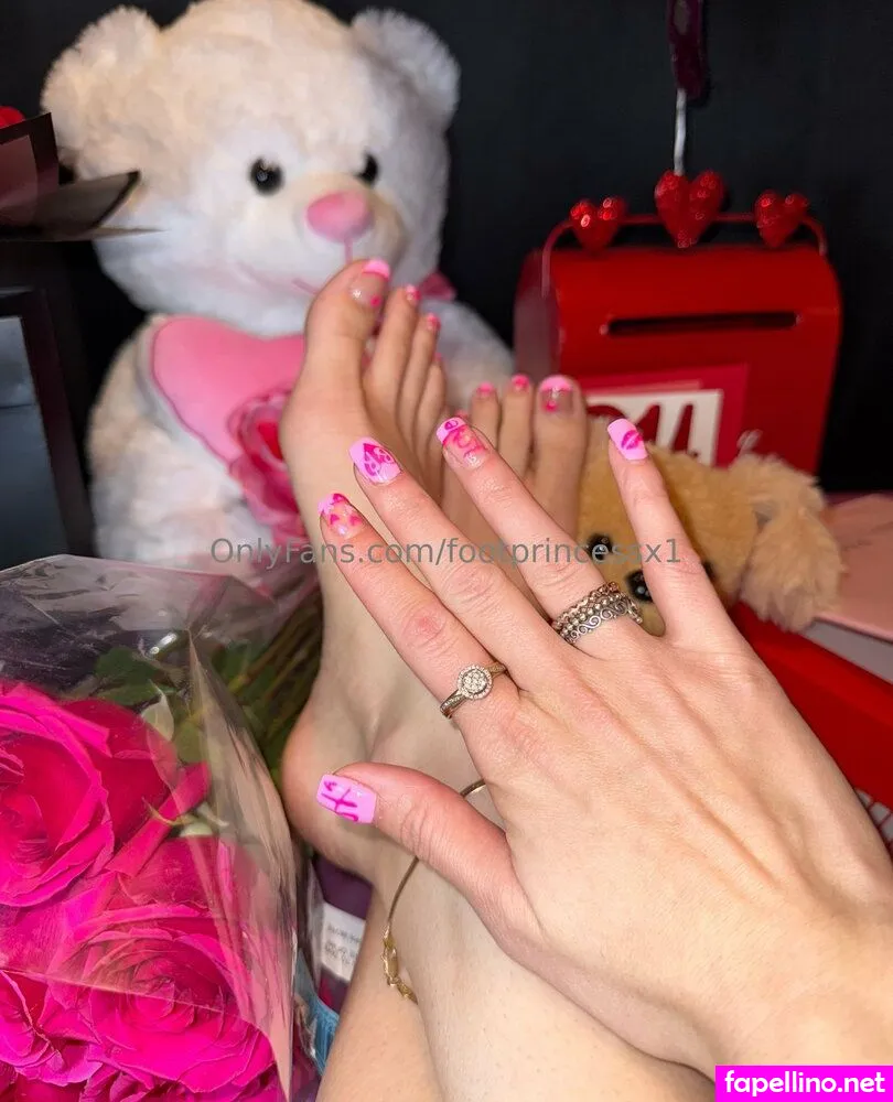 footprincessx1, thereal_raneesa Nude Leaked OnlyFans Photo #WGnp5WJmHL
