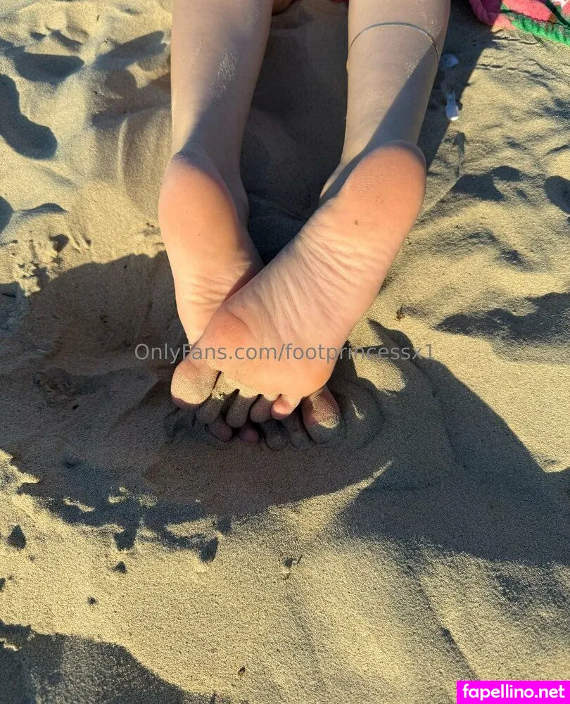 footprincessx1, thereal_raneesa Nude Leaked OnlyFans Photo #zGR83KeKWO