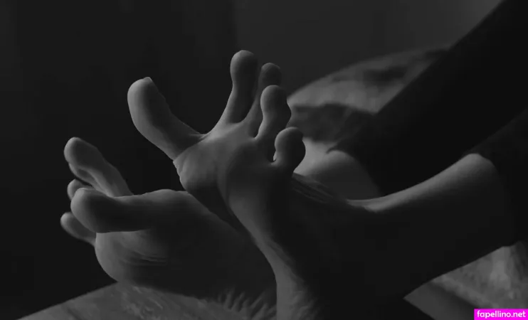 Footqueengrace OnlyFans Thumbnail #2LemTcVWhs