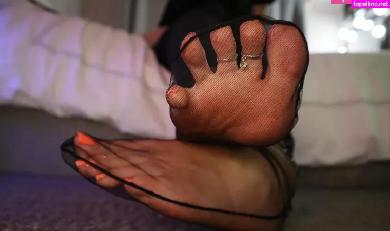 Footsiegalore OnlyFans Thumbnail #8iiKVb44uD