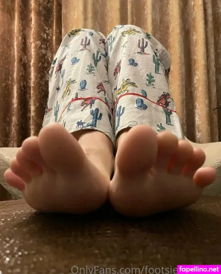 Footsiewithkitty OnlyFans Thumbnail #ptY85hKf5U
