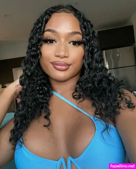 Foreignaiomi OnlyFans Thumbnail #lhydLU43EL