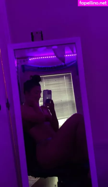 Foreignqueen OnlyFans Thumbnail #0lYNcDAjnp