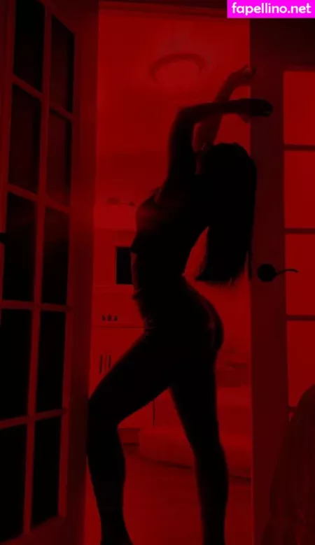 Foreignqueen OnlyFans Thumbnail #bIyuYIiNjK