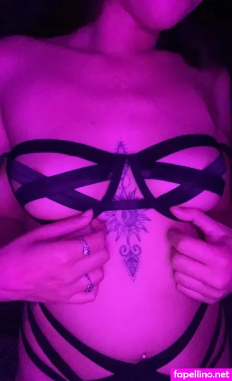 Foreignrose415 OnlyFans Thumbnail #S0ORxuKwhE