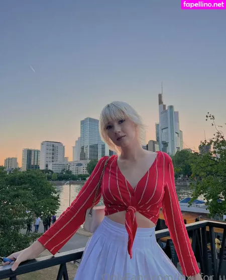 Foreveryourslexi OnlyFans Thumbnail #rtEGvgu5Pw