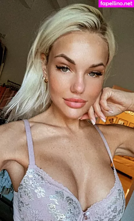 Former Tennis Player Sofya Zhuk OnlyFans Thumbnail #OAfbbMg78u