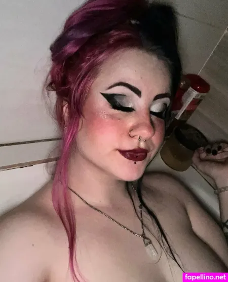 Fortunesiren OnlyFans Thumbnail #3SKcemRf3Z