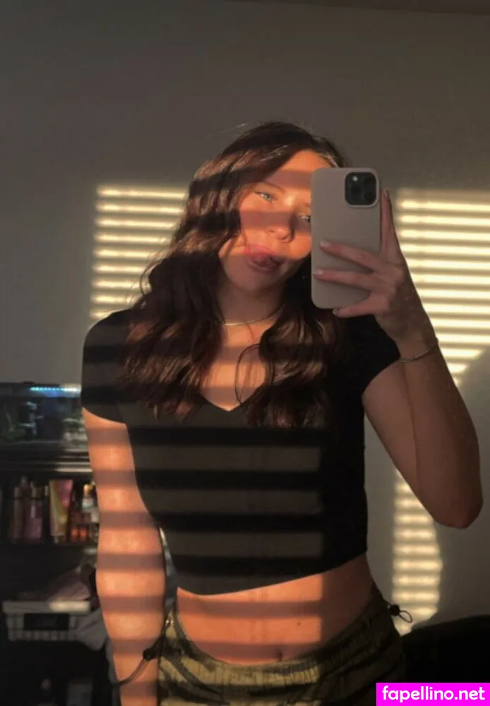 Forum for the beautiful Emmie Johnson, the.emily.johnson Nude Leaked OnlyFans Photo #27TJId7yNN