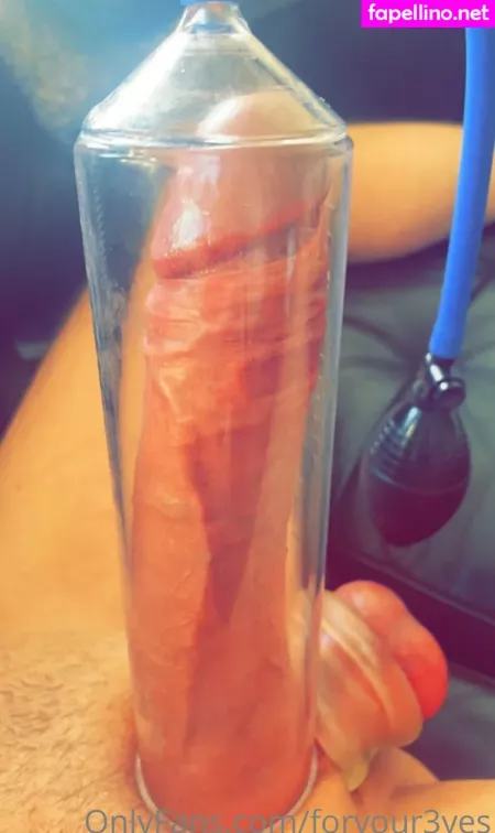 Foryour3yes OnlyFans Thumbnail #ia1jsNnFbu