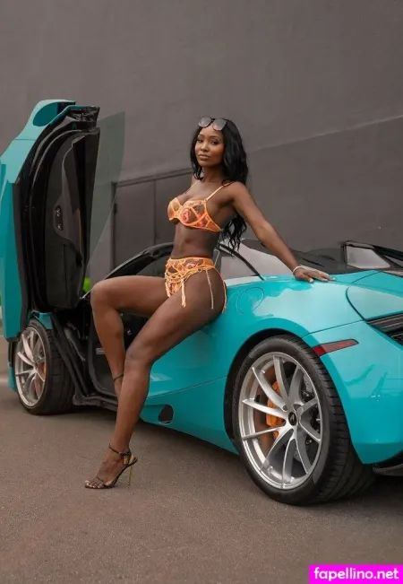 Foshposh 1 OnlyFans Thumbnail #LCQY05YtPO