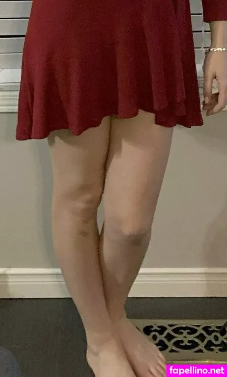 Foundherfeet OnlyFans Thumbnail #9ZWm37lzYv