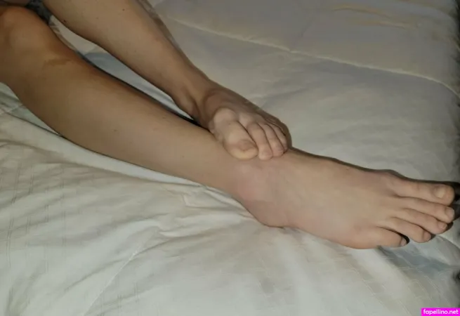 Foundherfeet OnlyFans Thumbnail #J7Aj3RHje9