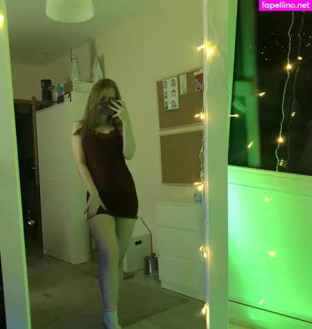 Fox Happiness OnlyFans Thumbnail #BdzI2Gxp4J