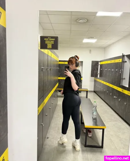 Foxie Lucy OnlyFans Thumbnail #Eqj5Jc3eNU